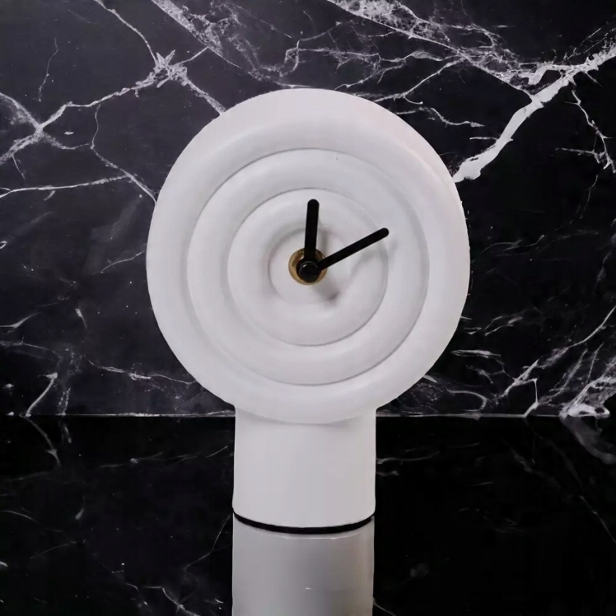 Keramische tafelklok 16 cm, 1x AA-batterij, wit