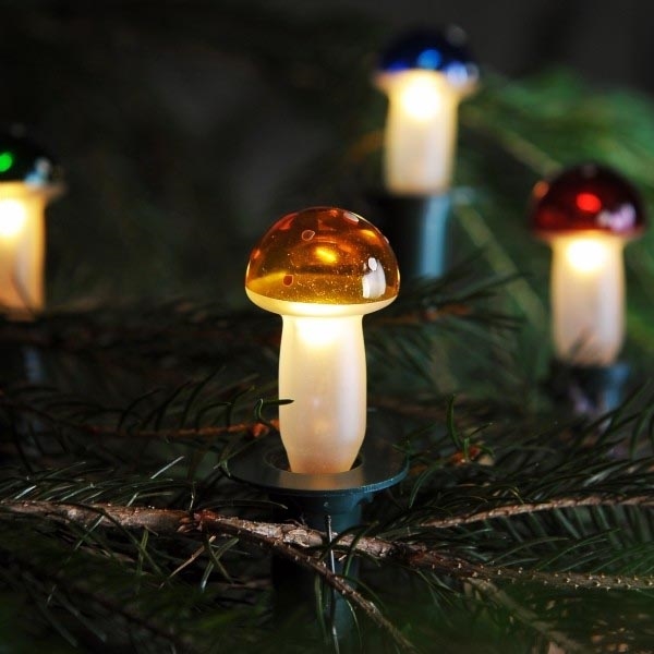 Kerst Lichtketting TOADSTOOL 12xE10 10,7m warm wit gemaakt in Europa