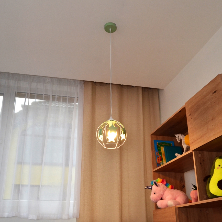 Kinder hanglamp aan een koord STARS 1xE27/15W/230V groen/wit