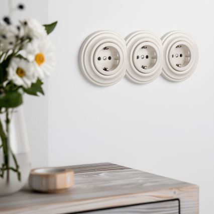 Kliklap - Drievoudig retro stopcontact met afdekraam SCHUKO 230V beige