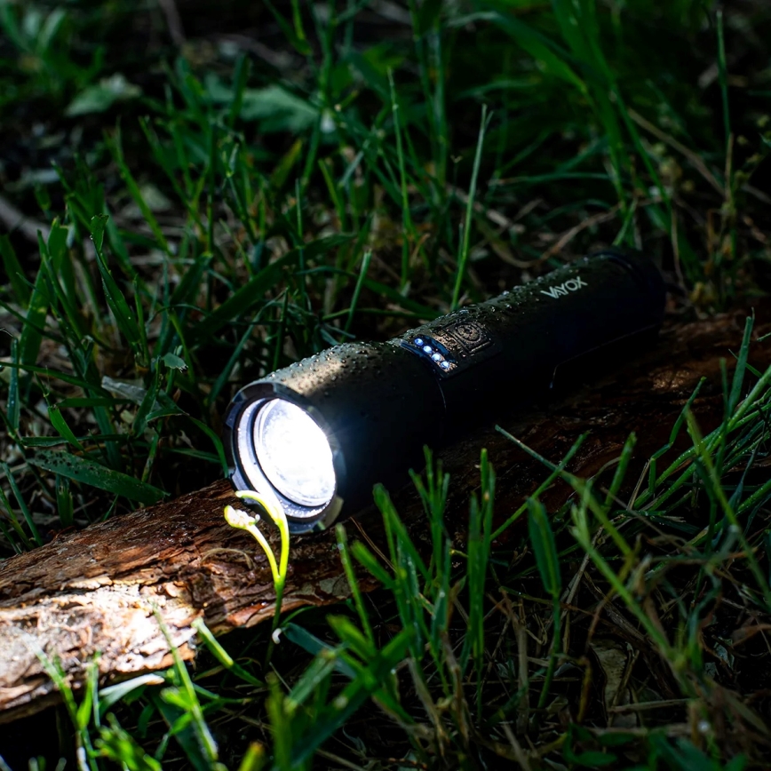 LED Dimbaar oplaadbaar zaklamp LED/20W/5V IPX4 800 glanzend 2000 mAh