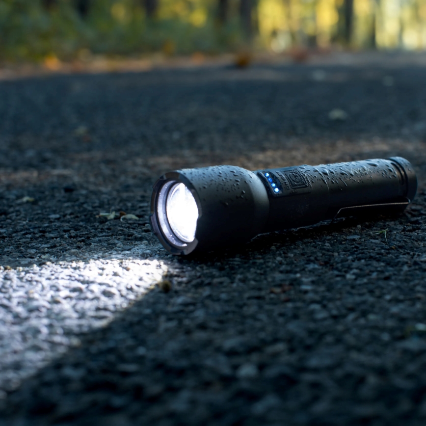 LED Dimbaar oplaadbaar zaklamp LED/20W/5V IPX4 800 glanzend 2000 mAh