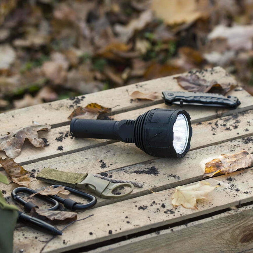 LED Dimbaar oplaadbaar zaklamp LED/30W/5V IPX7 3000 glanzend 4200 mAh
