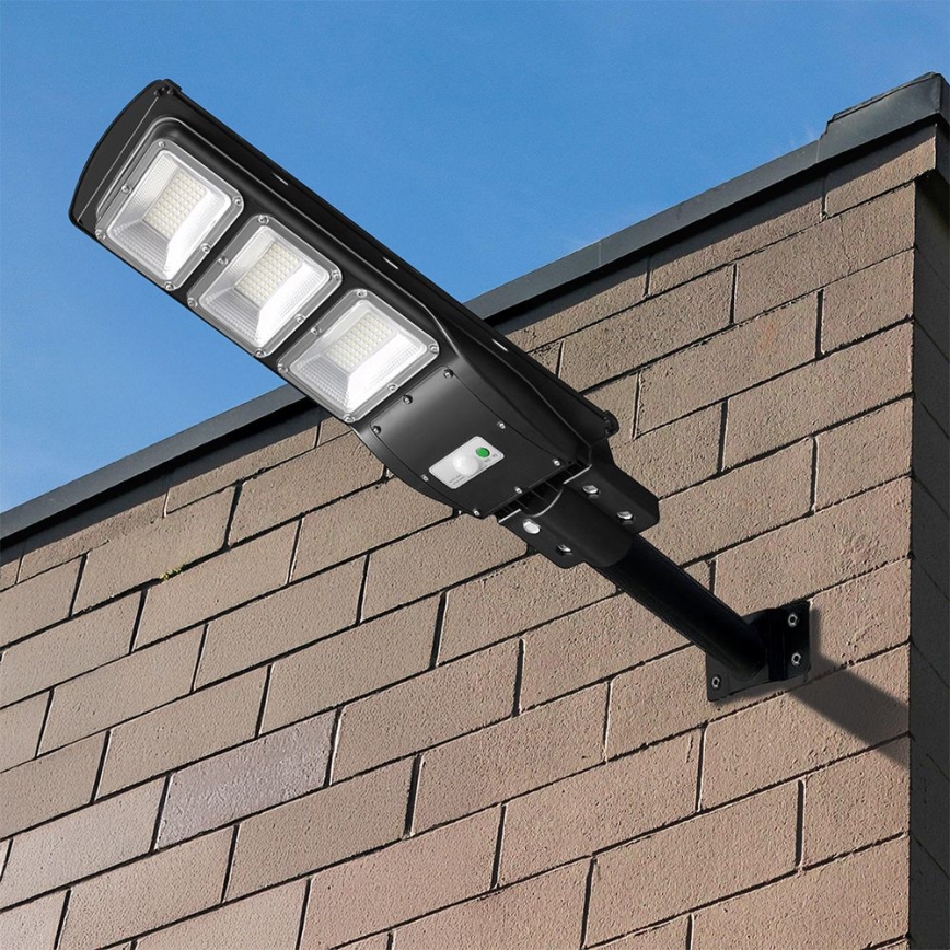 LED dimbare solar straatlamp met bewegings- en schemersensor LED/12W/3,2V 6000K IP65 10000 mAh zwart + afstandsbediening