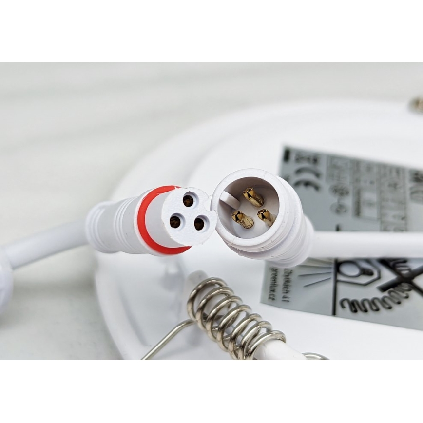 LED Hang plafondverlichting VEGA LED/6W/230V 2900/3900/5800K 12,5x12,5 cm wit