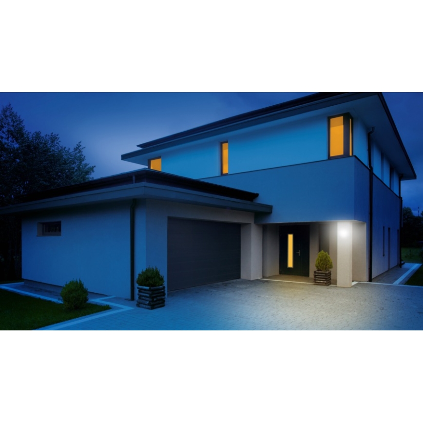 LED Lamp met schemerschakelaar E27/6W 489lm 3200K - STEINEL 013615