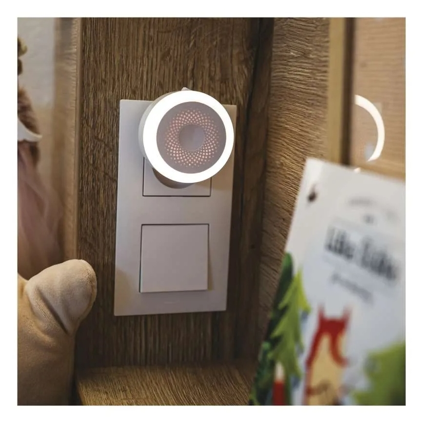 LED-nachtlampje voor in het stopcontact LED/0,5W/230V