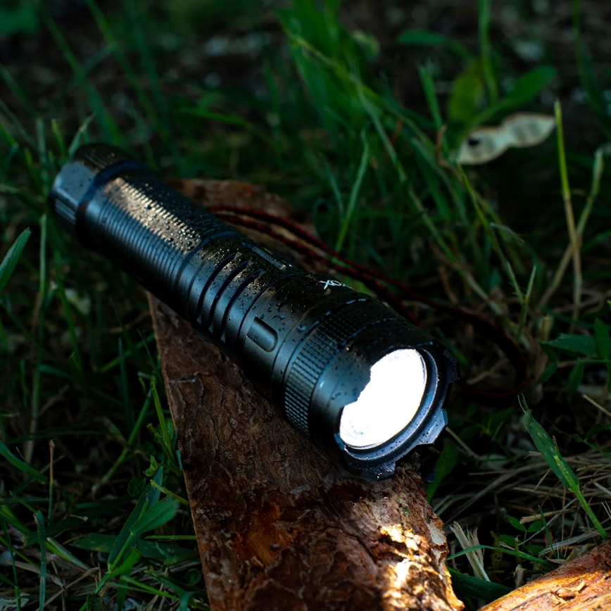 LED Dimbare Oplaadbare Zaklamp met Powerbankfunctie LED/10W/5V IPX4 600 lm 2000 mAh
