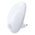 LED Oriëntatielamp met sensor voor stopcontact LED/0,7W/230V 3000K
