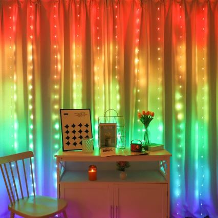 LED RGB Dimbaar Kerst gordijn WIZARD 300xLED/USB 3x3m + afstandsbediening