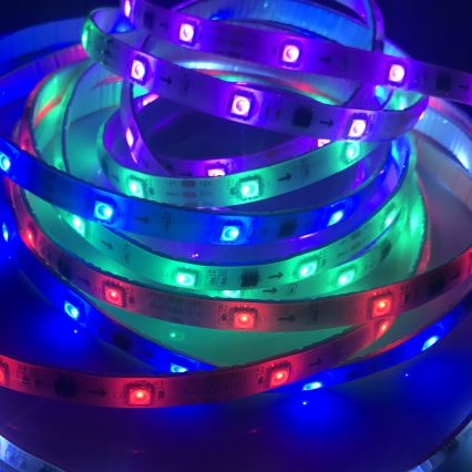 LED RGB Dimbare strip MAGIC 2 m LED / 12W / 230V + AB