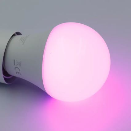 LED RGBW dimbare lamp A60 E27/9W/230V 2700-6500K Wi-Fi Tuya