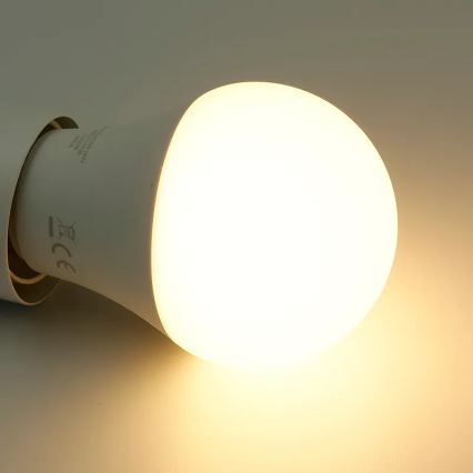 LED RGBW dimbare lamp A60 E27/9W/230V 2700-6500K Wi-Fi Tuya