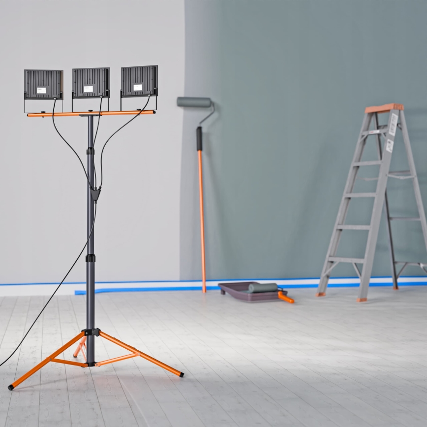 LED-schijnwerper met statief 3xLED/100W/230V 4500K IP65 zwart/oranje