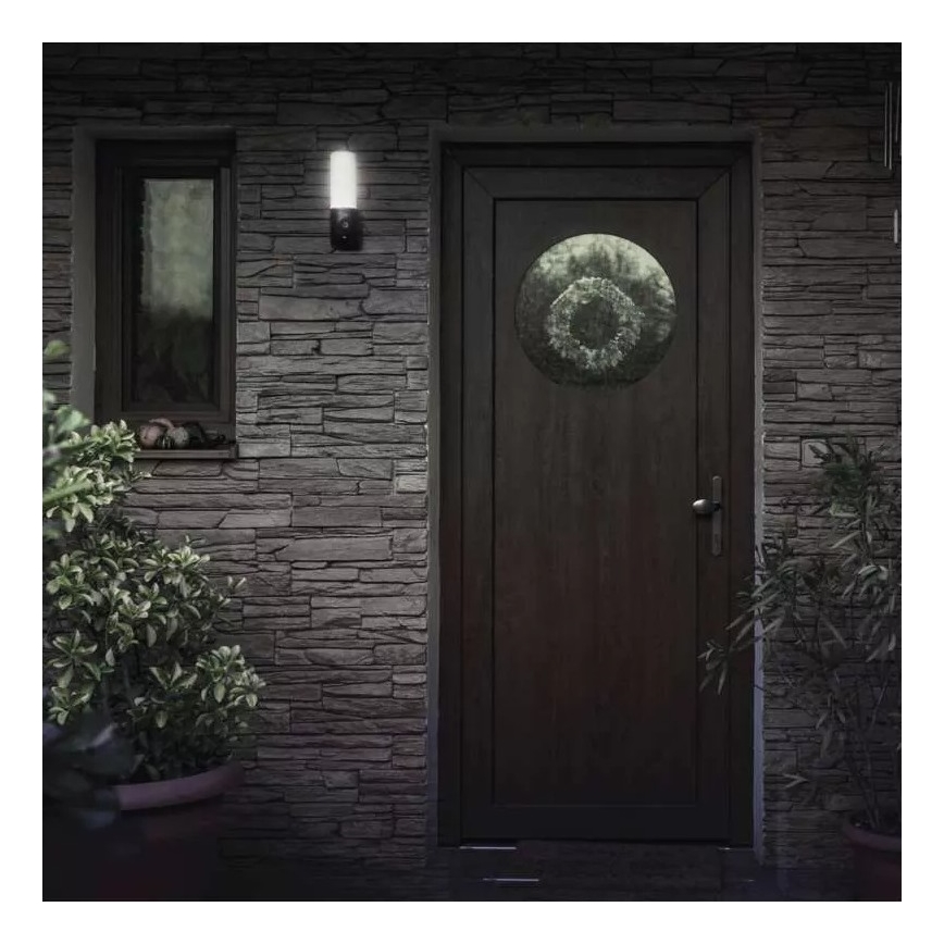 LED Slimme buitencamera met een licht GoSmart LED/12W/230V 3200K IP65 Wi-Fi Tuya zwart