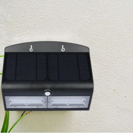 LED Solar Wand Lamp met Sensor LED/7W/3,7V 4000K IP65 zwart