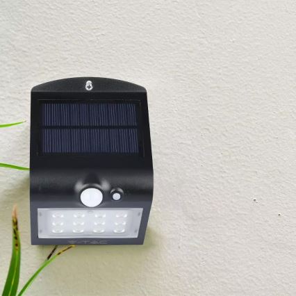 LED Solar wandlamp met sensor LED/1.5W/3,7V IP65