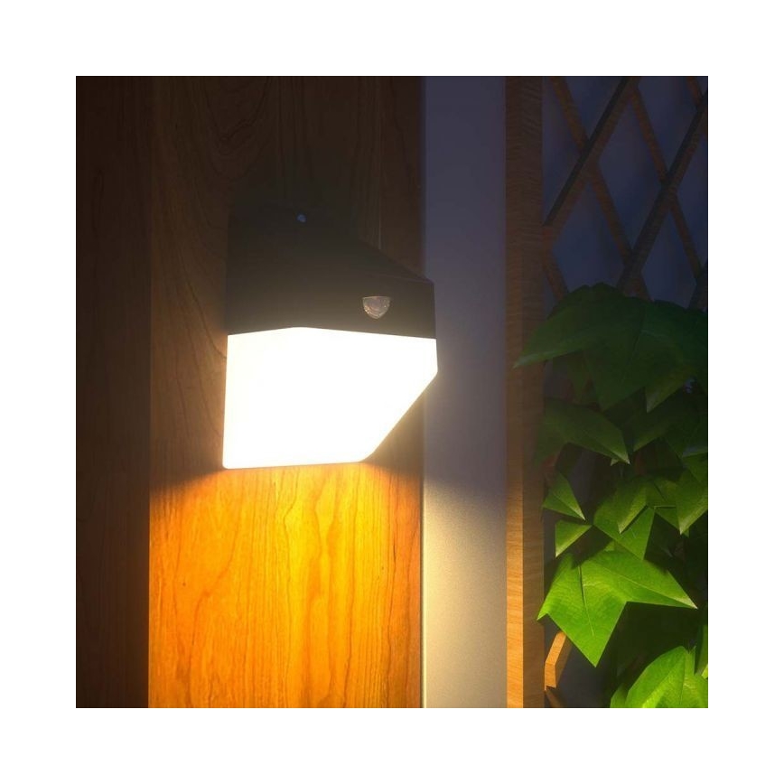 LED Solar wandlamp met sensor LED/2W/3,7V 4000K IP65 1200 mAh