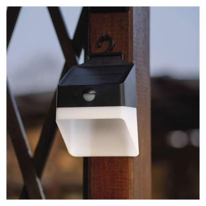 LED Solar wandlamp met sensor LUMI LED/3,7W IP65 zwart