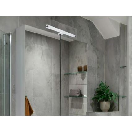 LED-spiegelverlichting voor de badkamer LED/8W/230V 30 cm IP44 glanzend chroom