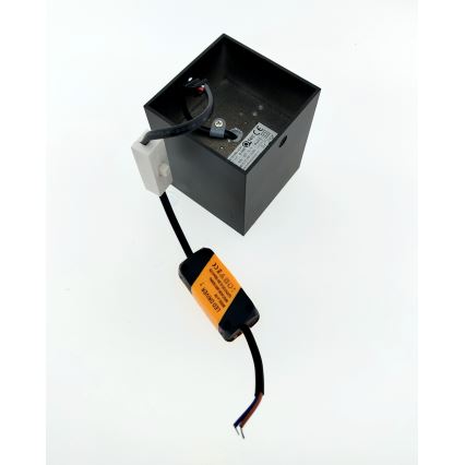 LED-spot LED/5W/230V 3000/4000/6400K 7,5x7,5 cm zwart