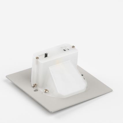 LED-traplamp met bewegings- en schemersensor LED/1,5W/230V 3000/4000/6500K zilver