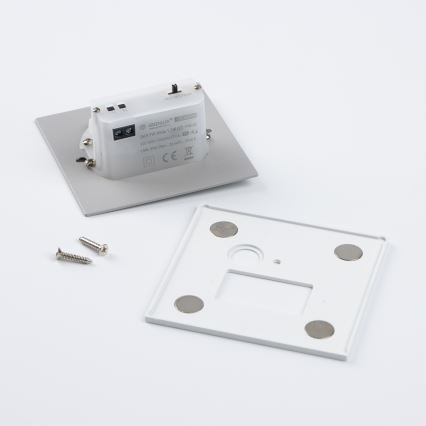 LED trapverlichting met bewegings- en schemersensor, LED/1,5W/230V 3000/4000/6500K wit