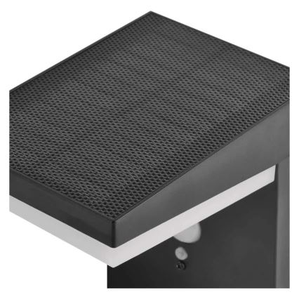 LED Zonne-energie lamp met sensor LED/4,4W/3,7V 2200 mAh IP44