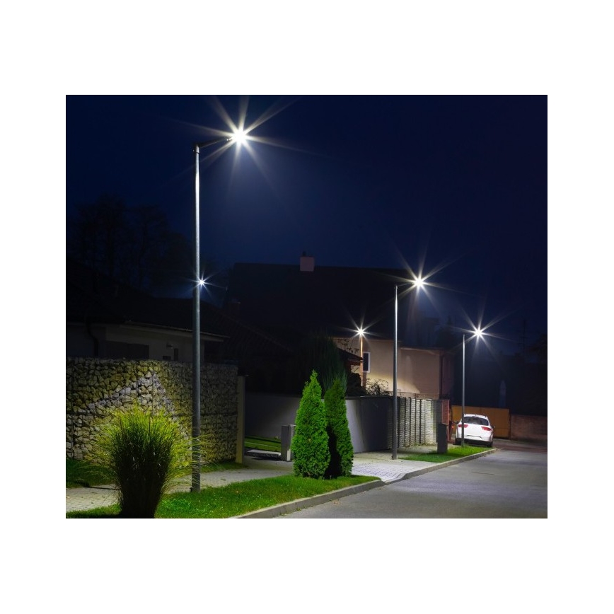 LED zonne-straatlamp met sensor STREET LED/15W/7,4V 4000K IP65 5400 mAh