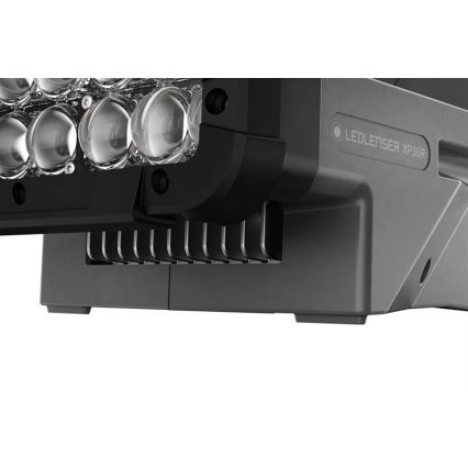 Ledlenser XP30R - Dimbare oplaadbare LED-zaklamp, 5000 mAh, IP54, 32000 lm, 16 uur, grijs