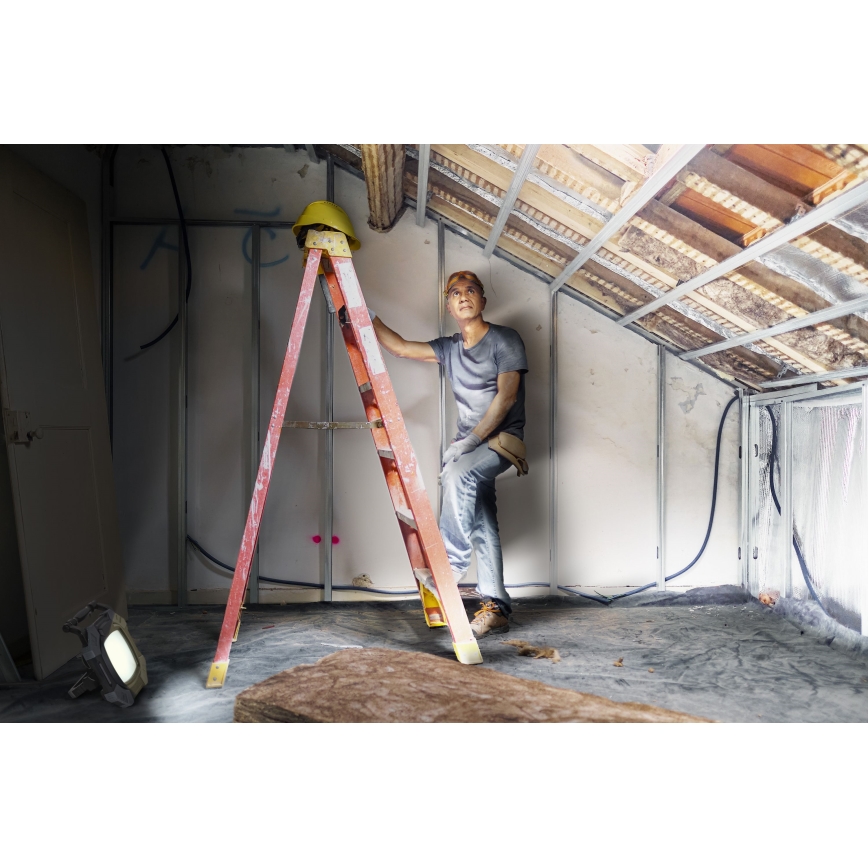 Ledvance - LED Dimbaar werk lamp met 2 stopcontacten WORKLIGHT VALUE LED/60W/230V IP54