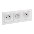 Legrand - Drievoudige buitenwandcontactdoos voor huishoudelijk gebruik met afdekraam NILOE STEP 250V IP44 wit