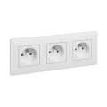 Legrand - Drievoudige wandcontactdoos met afdekraam NILOE STEP 250V wit