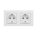 Legrand - Dubbele SCHUKO-wandcontactdoos met afdekraam NILOE STEP 250V wit