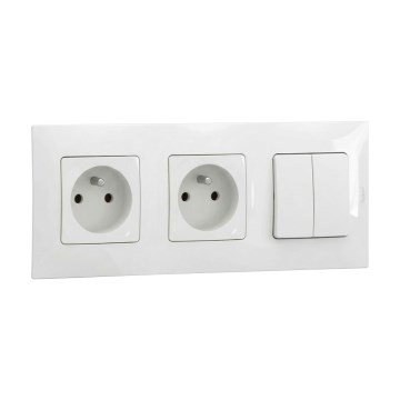 Legrand - Dubbele wandcontactdoos en dubbele serieschakelaar nr. 5 met NILOE-afdekraam 250V wit