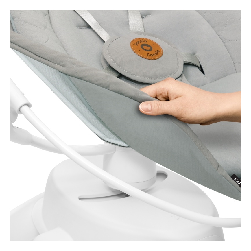 Lionelo - Babywipstoel met melodie MELL Beige zand 4xAA + afstandsbediening