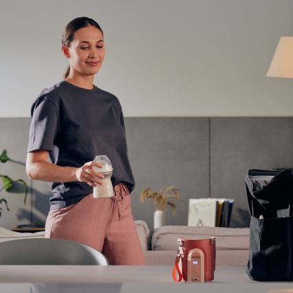 Lionelo - Oplaadbare flessenwarmer THERMUP GO EVO 18W/5V roze