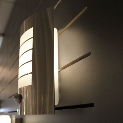 Massive 17014/47/10 - Sensor buitenlamp OSLO 1x E27 / 60W IP44