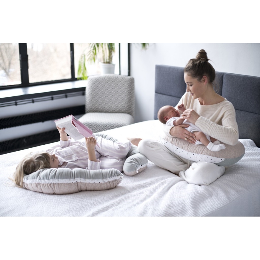 MOEDERSCHAP - Nestje en kussentje voor baby JUNIOR 2in1 bruin