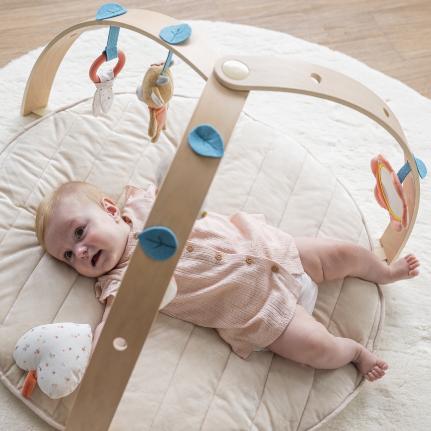 Nattou - Kinder speelkleed met een houten trapeze MILA, ZOE & LANA