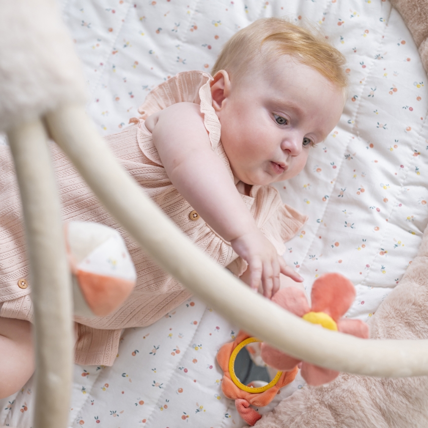Nattou - Kinderdeken om mee te spelen met een trapeze MILA, ZOE & LANA beige