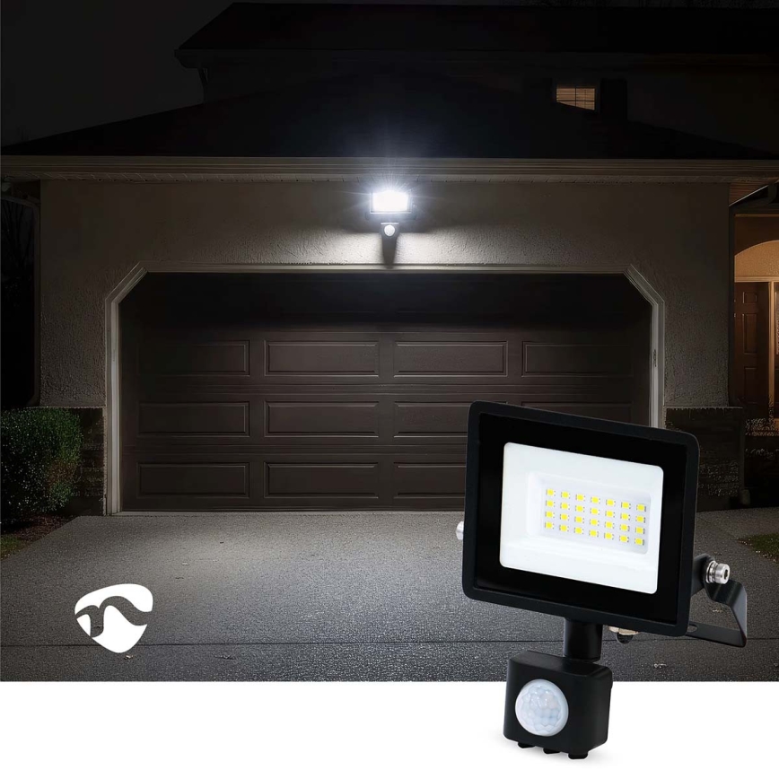 LED-schijnwerper met bewegings- en schemersensor en stekker voor stopcontact LED/20W/230V IP44