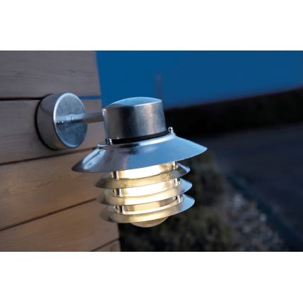 Nordlux - Buitenwandlamp VEJERS 1xE27/60W/230V IP54 zilver