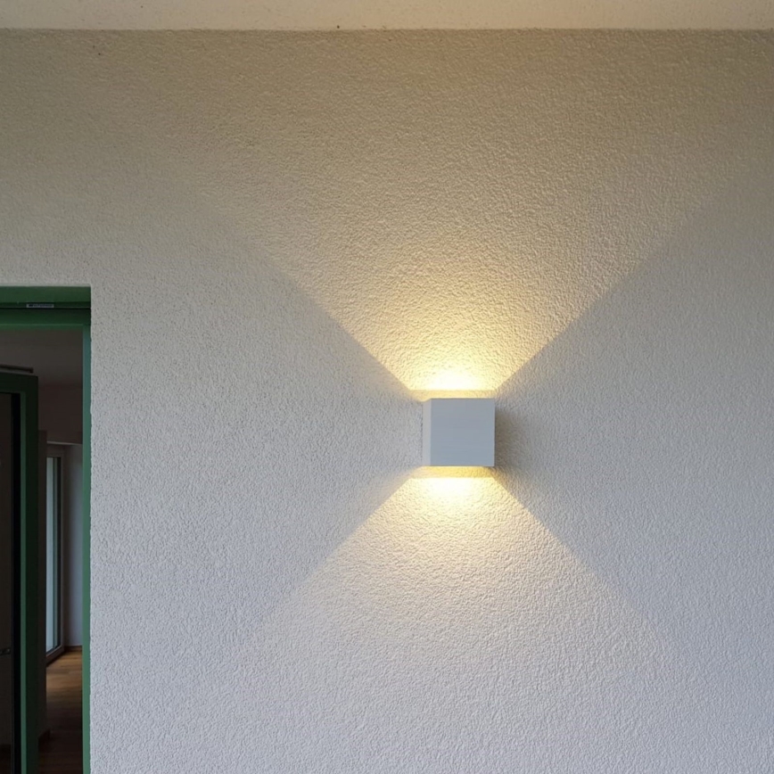 LED Wandlamp voor buiten CUBE 2xLED/3W/230V IP54 wit