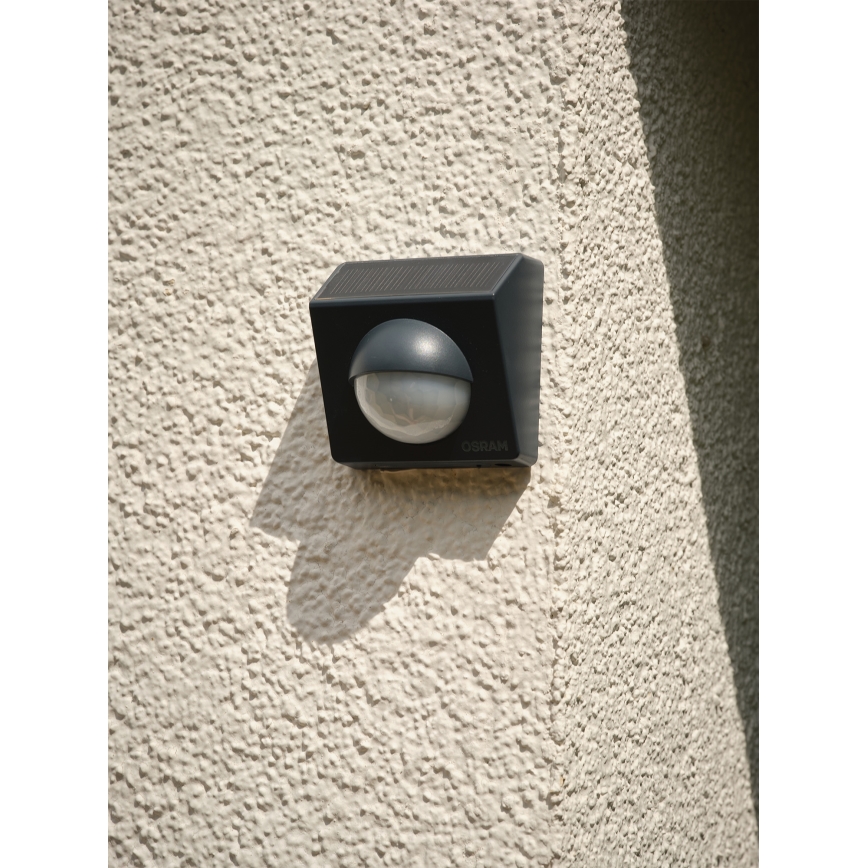 Osram - Buiten zonnegevoede SMART+ bewegingssensor 3,7V antraciet IP65 Wi-Fi 800 mAh