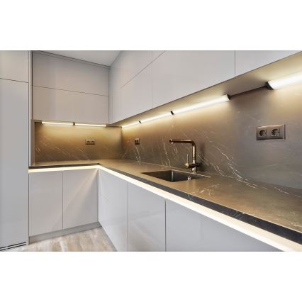 Osram - LED dimbare onderbouwarmatuur met bewegingssensor LINEAR ANGLE LED/7,5W/230V 3000/4000/6500K 55 cm zwart