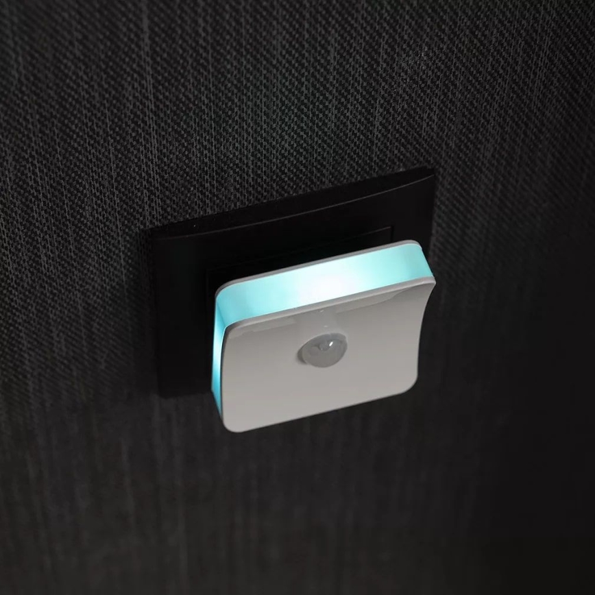 Osram - LED RGB oriëntatielampje voor in het stopcontact met sensor LUNETTA LED/0,3W/230V