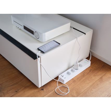 Osram - SMART+ verlengkabel 4Z type F + 2xUSB-A + 2xUSB-C Wi-Fi
