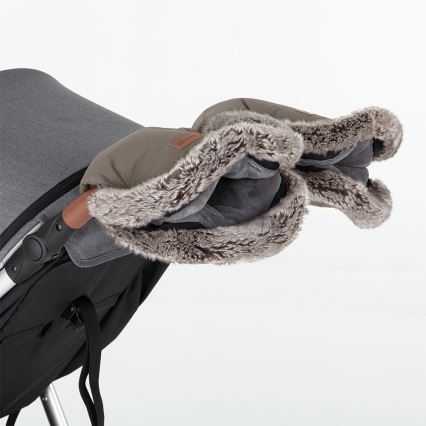 PETITE&MARS - SET Kinder-voetenzak 4-in-1 COMFY + handverwarmers voor kinderwagen FURRY Mocha Mousse