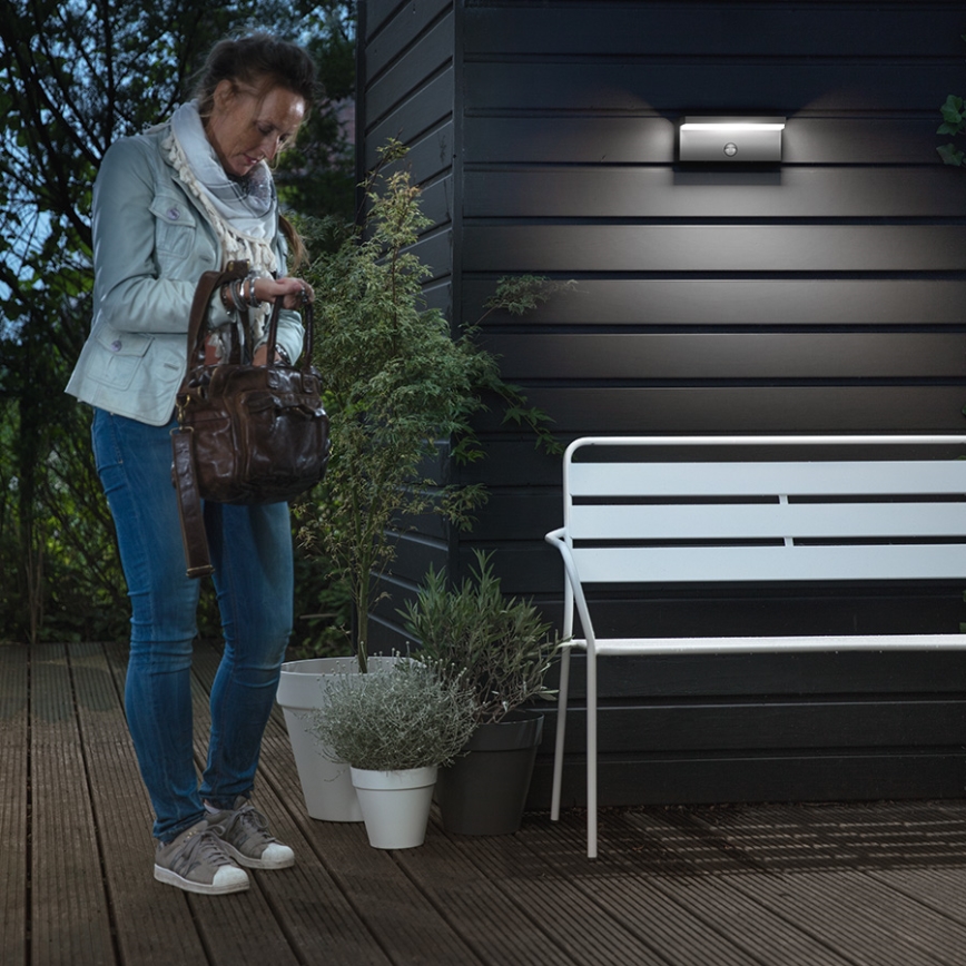 Philips - LED Wandlamp voor buiten met sensor 2xLED/4,5W/230V 4000K IP44